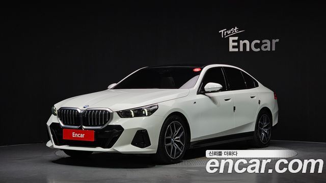 BMW 5 Series (G60) 520i M Sport