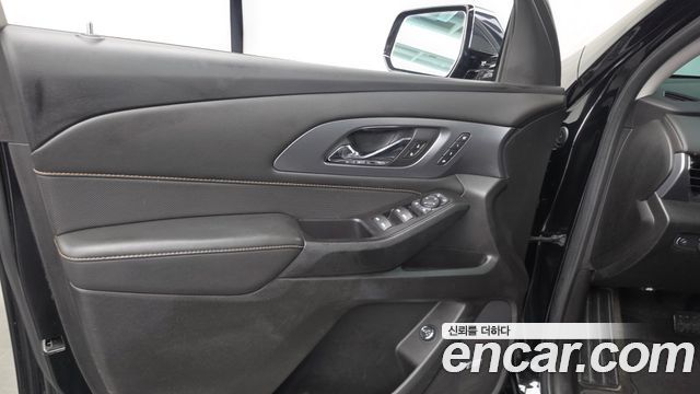 Chevrolet Traverse 3.6 AWD Redline 2020 — фото 24