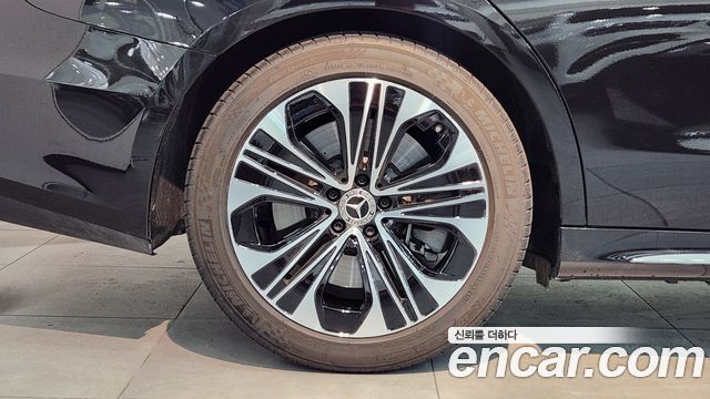 Mercedes-Benz E-Class (W214) E350e 4MATIC 2026 — фото 3