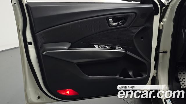 KG Mobility (SsangYong) Tivoli Armor LX 2WD 2018 — фото 24
