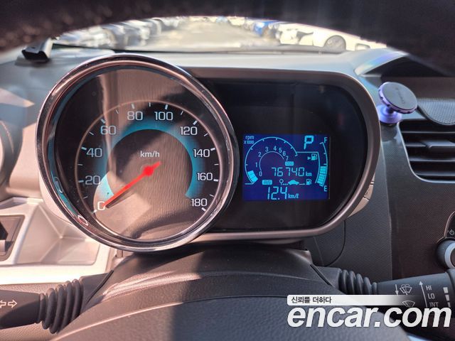 Chevrolet Spark Spark S LT 2015 — фото 16