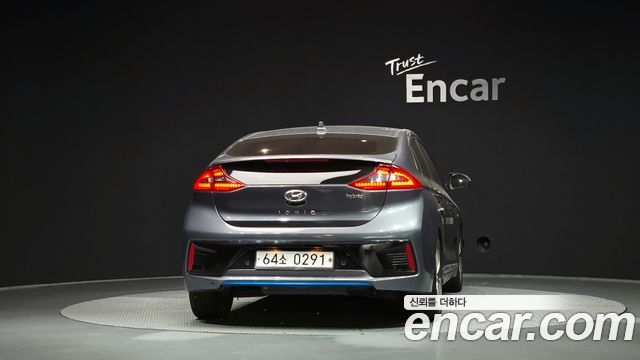 Hyundai Ioniq Hybrid Q 2016 — фото 4