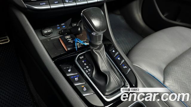 Hyundai Ioniq Hybrid Q 2016 — фото 9