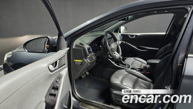 Hyundai Ioniq Hybrid Q 2016 — фото 10