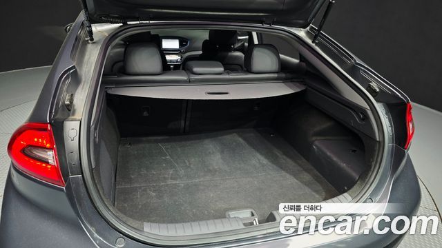 Hyundai Ioniq Hybrid Q 2016 — фото 19