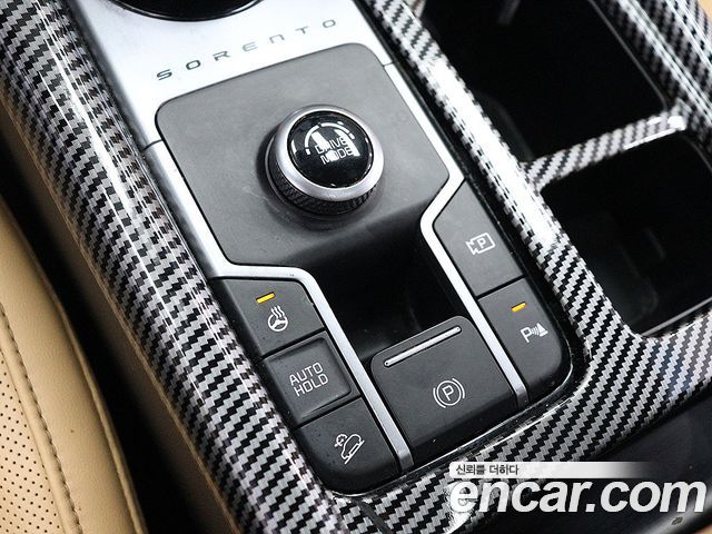 Kia Sorento (IV) HEV 1.6 2WD Noblesse 2023 — фото 17