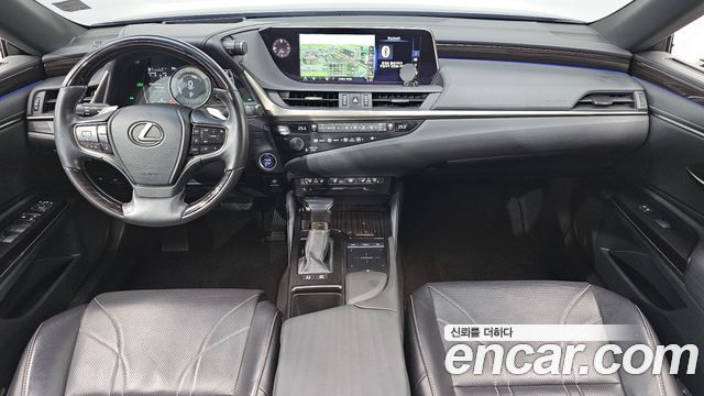 Lexus ES300h (VII) Luxury Plus 2019 — фото 7