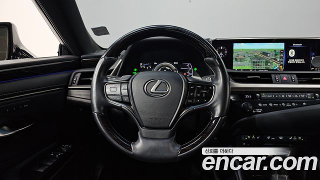 Lexus ES300h (VII) Luxury Plus 2019 — фото 12