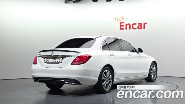 Mercedes-Benz C-Class (W205) C220 d Avantgarde 2018 — фото 2