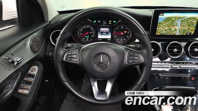 Mercedes-Benz C-Class (W205) C220 d Avantgarde 2018 — фото 13
