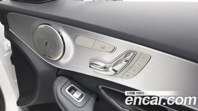 Mercedes-Benz C-Class (W205) C220 d Avantgarde 2018 — фото 28