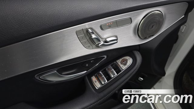 Mercedes-Benz C-Class (W205) C220 d Avantgarde 2018 — фото 34