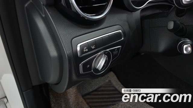 Mercedes-Benz C-Class (W205) C220 d Avantgarde 2018 — фото 38