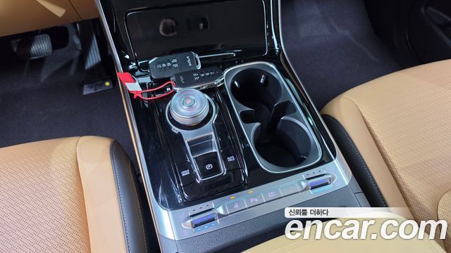 Kia Carnival (IV) Gasoline 7-Seater Signature 2023 — фото 9