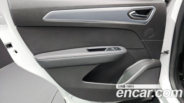 Renault Korea XM3 1.3 TCe RE Signature 2022 — фото 25