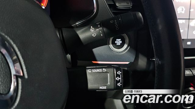 Renault Korea XM3 1.3 TCe RE Signature 2022 — фото 31