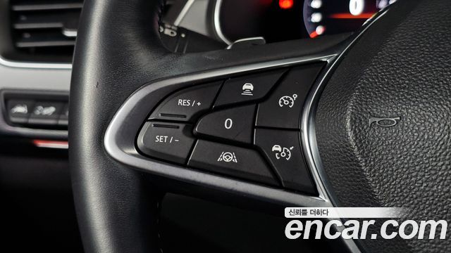Renault Korea XM3 1.3 TCe RE Signature 2022 — фото 33