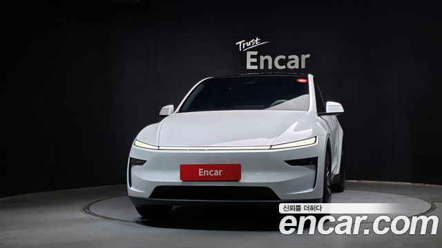 Tesla Model Y Long Range AWD 2025 — фото 3