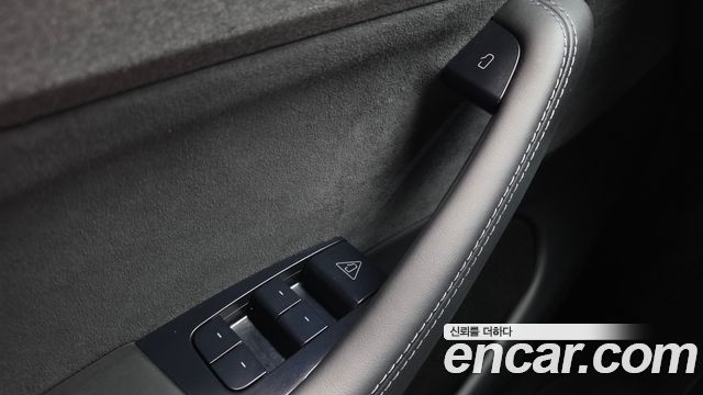 Tesla Model Y Long Range AWD 2025 — фото 27