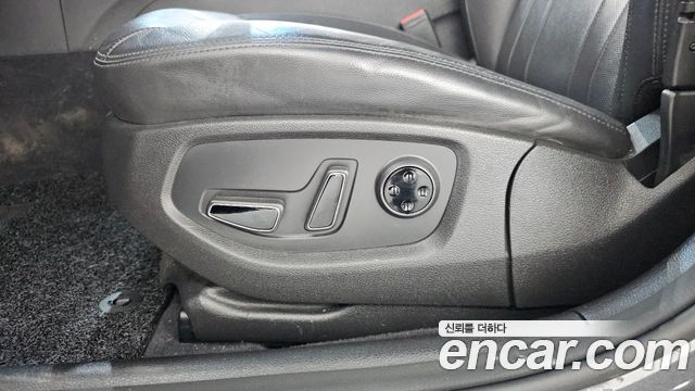 Genesis G80 3.3 GDI Premium Luxury 2018 — фото 30