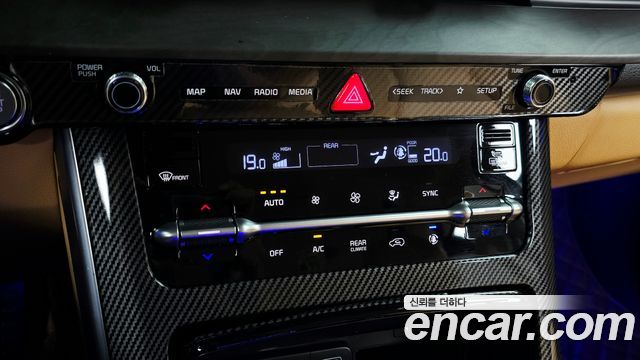 Kia Carnival (IV) Gasoline 9-Seater Signature 2021 — фото 32