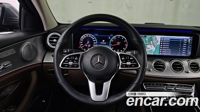 Mercedes-Benz E-Class (W213) E300 AMG Line 2019 — фото 13