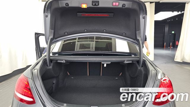 Mercedes-Benz E-Class (W213) E300 AMG Line 2019 — фото 20