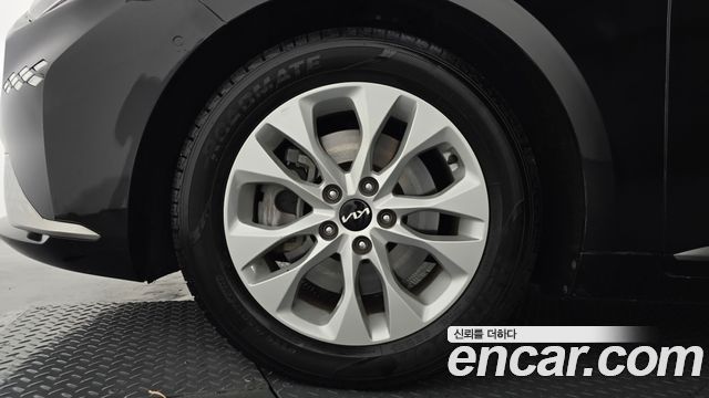 Kia K8 2.5 Gasoline 2WD Noblesse 2022 — фото 5
