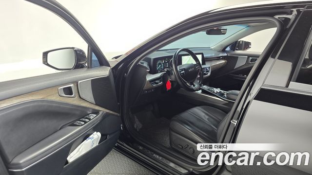 Kia K8 2.5 Gasoline 2WD Noblesse 2022 — фото 10