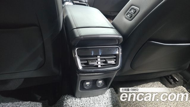 Kia K8 2.5 Gasoline 2WD Noblesse 2022 — фото 36