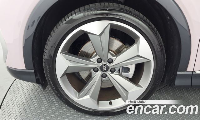 Audi Q4 e-tron (F4) 45 Premium Sportback 2025 — фото 5