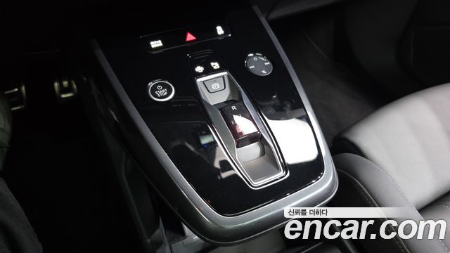 Audi Q4 e-tron (F4) 45 Premium Sportback 2025 — фото 9