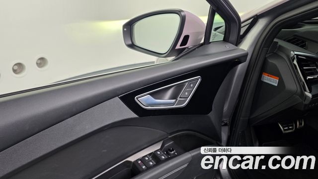 Audi Q4 e-tron (F4) 45 Premium Sportback 2025 — фото 34
