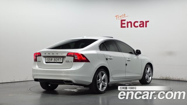 Volvo S60 D4 2nd 2017 — фото 2
