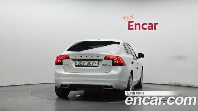 Volvo S60 D4 2nd 2017 — фото 4