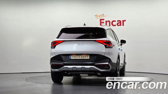Kia Sportage (V) Gasoline 1.6 Turbo 2WD Prestige 2022 — фото 4