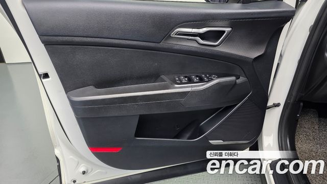 Kia Sportage (V) Gasoline 1.6 Turbo 2WD Prestige 2022 — фото 24