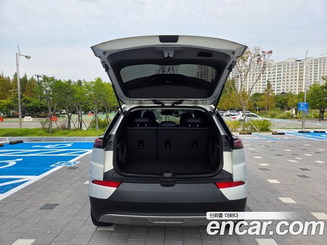 Chevrolet Bolt EUV Premier 2023 — фото 8