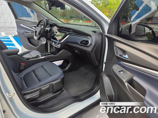 Chevrolet Bolt EUV Premier 2023 — фото 10
