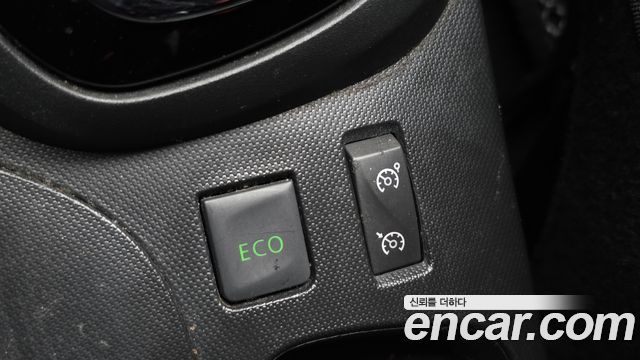 Renault Korea QM3 LE 2015 — фото 19