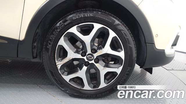 Renault Korea QM3 RE 2018 — фото 21
