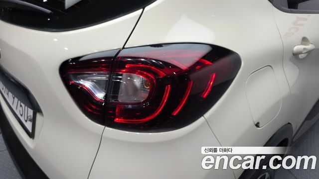 Renault Korea QM3 RE 2018 — фото 23