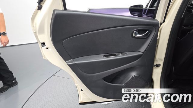 Renault Korea QM3 RE 2018 — фото 25