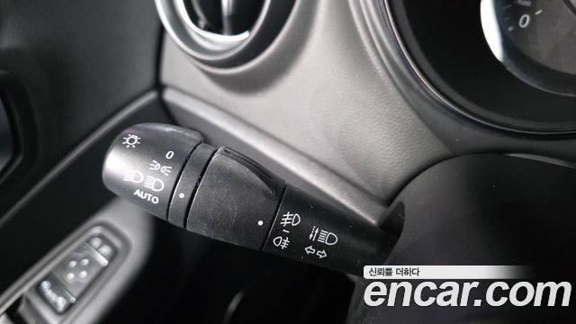 Renault Korea QM3 RE 2018 — фото 28