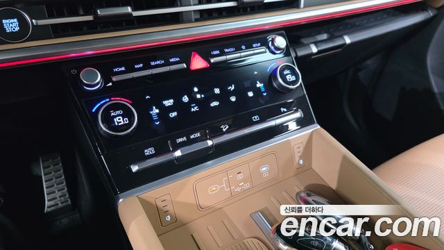Hyundai Santa Fe (MX5) HEV 1.6 2WD Prestige 2024 — фото 30