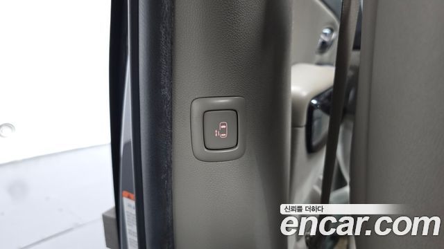Kia Carnival 7-seater Limousine President 2016 — фото 32