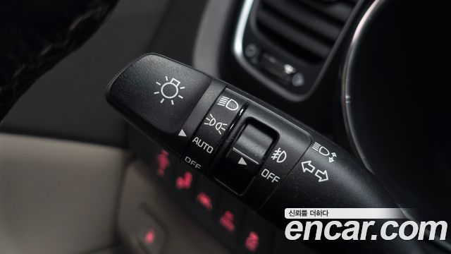 Kia Carnival 7-seater Limousine President 2016 — фото 33