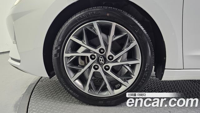 Hyundai Avante (AD) 1.6 Style 2019 — фото 5
