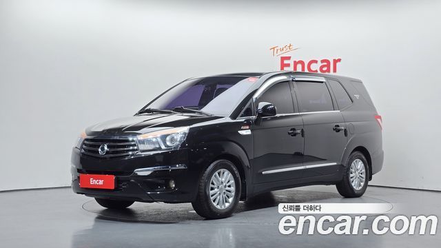 KG Mobility (SsangYong) Korando Turismo 4WD LT 11-seater