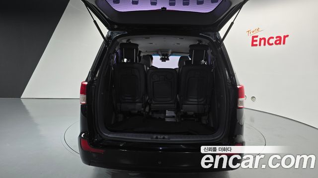 KG Mobility (SsangYong) Korando Turismo 4WD LT 11-seater 2015 — фото 20